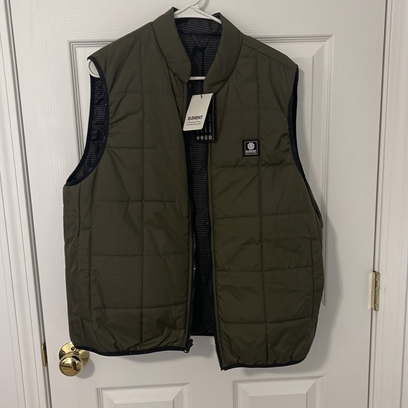 Element Vest - Picture 5 of 7